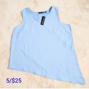 5 /$25 Light Blue Sleeveless Top 22W Brand New